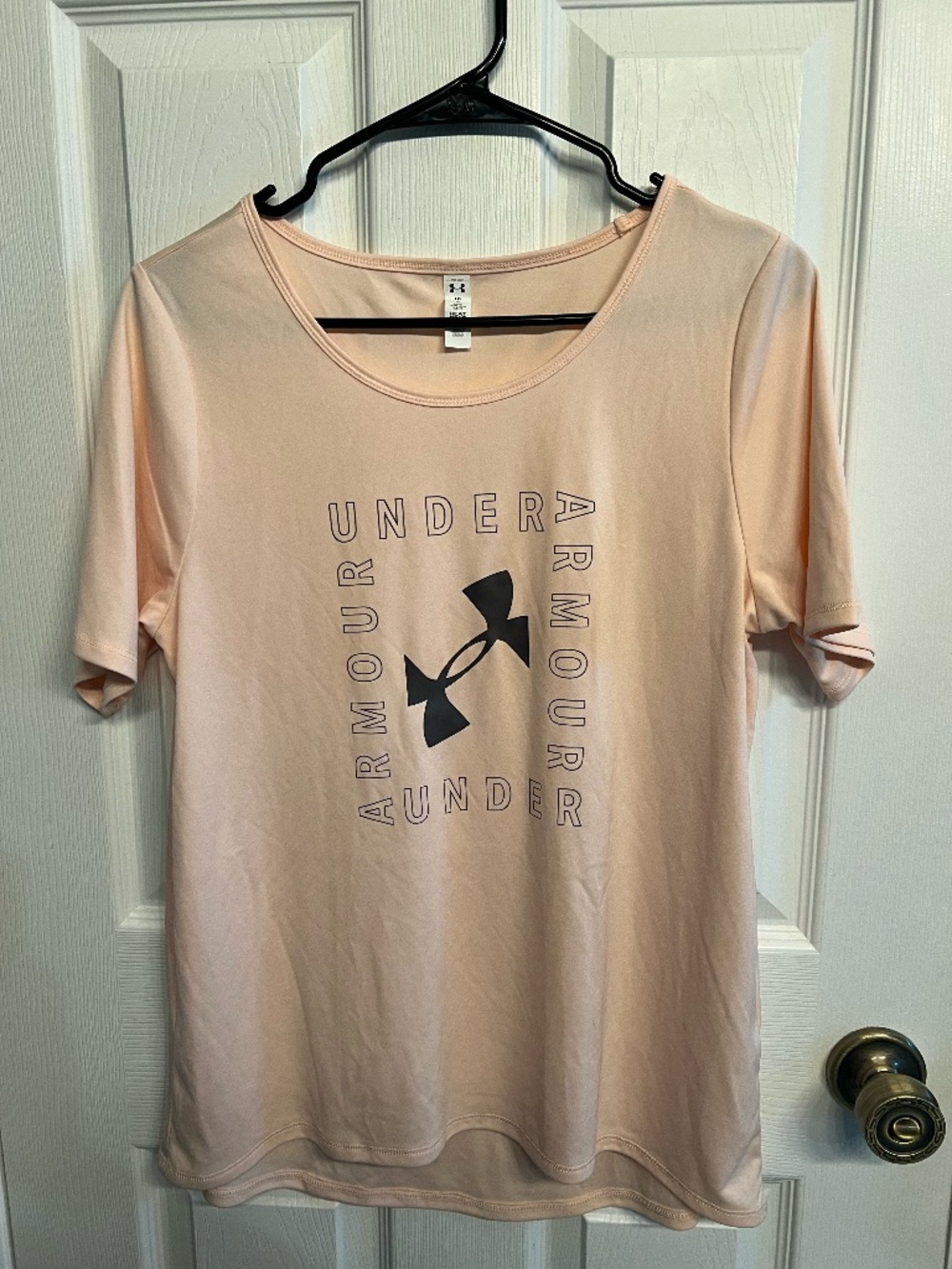 Under Armour Light Pink Graphic Athletic T-Shirt